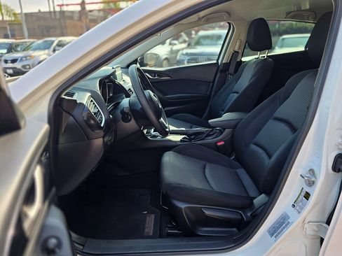 Used 2016 MAZDA MAZDA3 i Sport w/ Preferred Equipment Package image 22