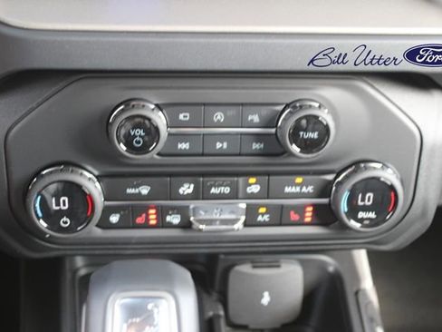 New 2026 Ford Bronco Outer Banks image 13