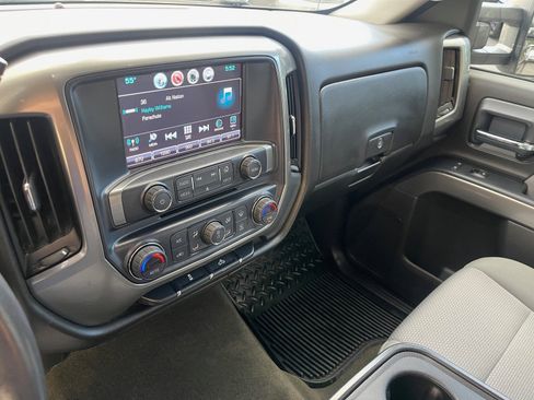 Used 2018 Chevrolet Silverado 1500 LT w/ All Star Edition image 24