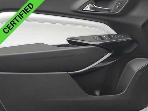 Certified 2025 Chevrolet Trax LT w/ Driver Confidence Package image 22