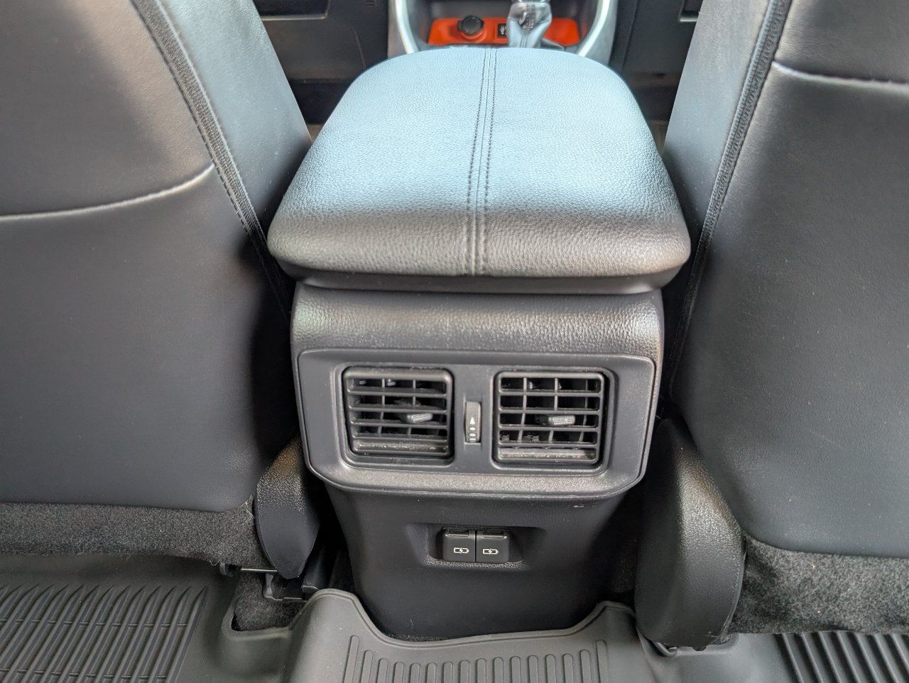 Used 2024 Toyota RAV4 Adventure AWD/4WD image 7