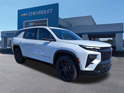 New 2026 Chevrolet Traverse RS w/ LPO, Floor Liner Package image 2