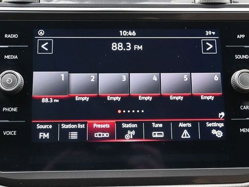 Used 2022 Volkswagen Tiguan SE R-Line image 20