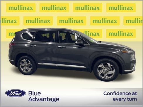 Used 2021 Hyundai Santa Fe SEL w/ Convenience Package image 2
