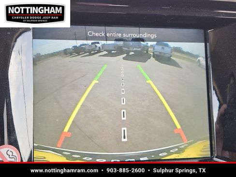 Used 2022 Dodge Durango SXT image 16