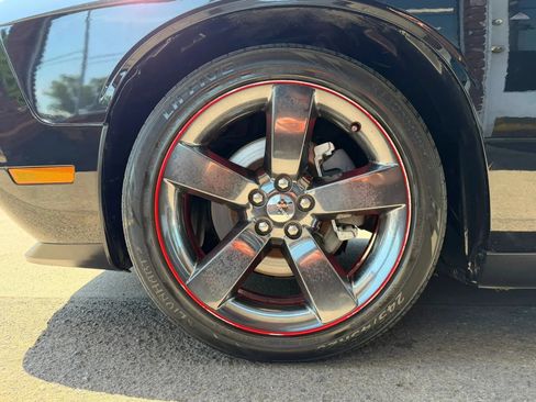 Used 2012 Dodge Challenger SXT RWD image 17