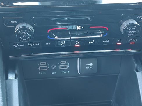 New 2024 Jeep Grand Cherokee L Laredo AWD/4WD image 17