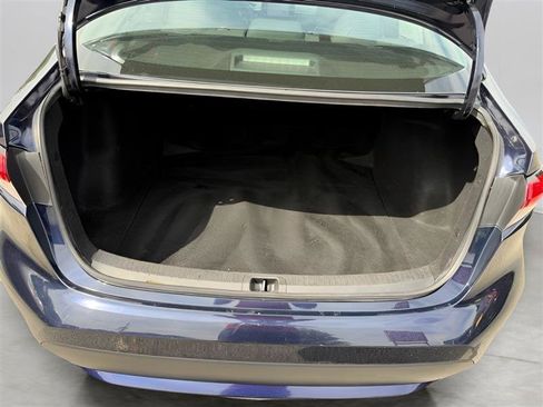 Used 2022 Toyota Corolla LE FWD image 26