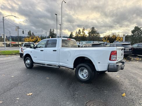 Used 2024 RAM 3500 Big Horn image 3