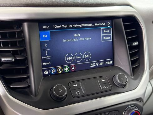 Used 2022 GMC Acadia SLE FWD image 15