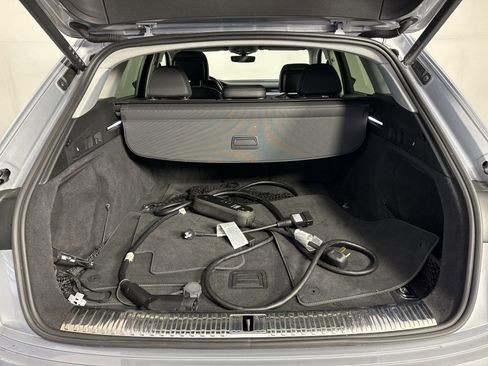 Used 2021 Audi e-tron Premium w/ Convenience Plus Package image 34