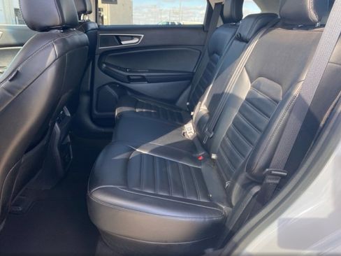 Used 2020 Ford Edge SEL image 15