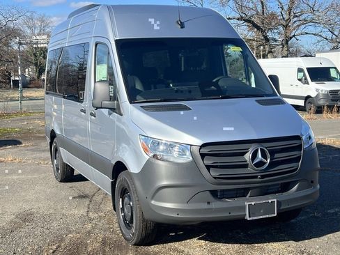 New 2025 Mercedes-Benz Sprinter 2500 image 2