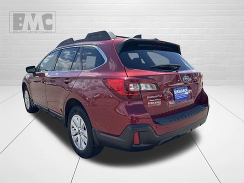 Used 2018 Subaru Outback 2.5i Premium AWD/4WD image 4