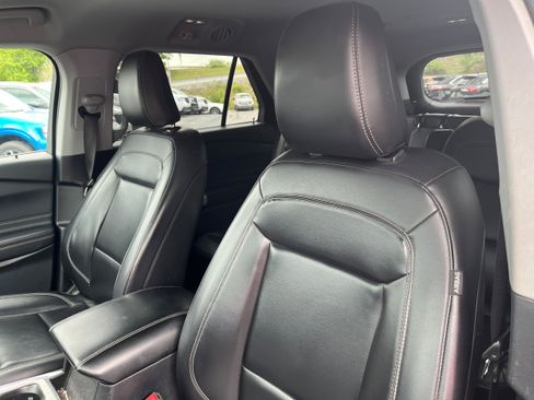 Used 2021 Ford Explorer XLT w/ Equipment Group 202A AWD/4WD image 8