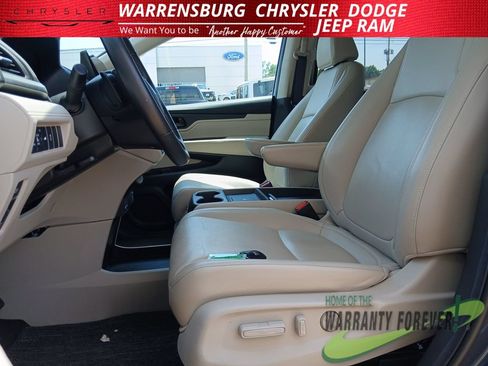 Used 2025 Honda Odyssey EX-L image 13