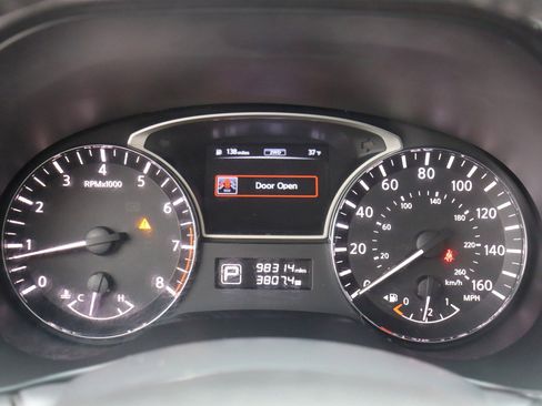 Used 2014 Nissan Pathfinder Platinum w/ Platinum Premium Package image 31