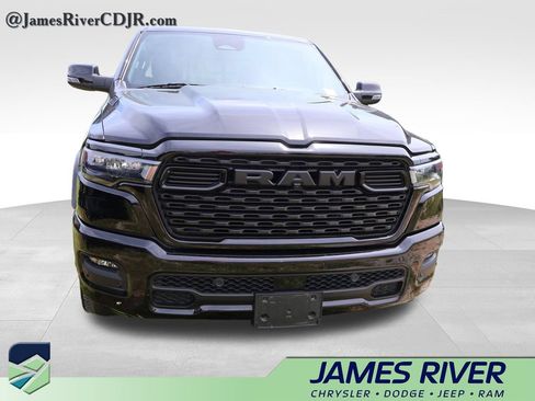 Used 2025 RAM 1500 Big Horn AWD/4WD image 7