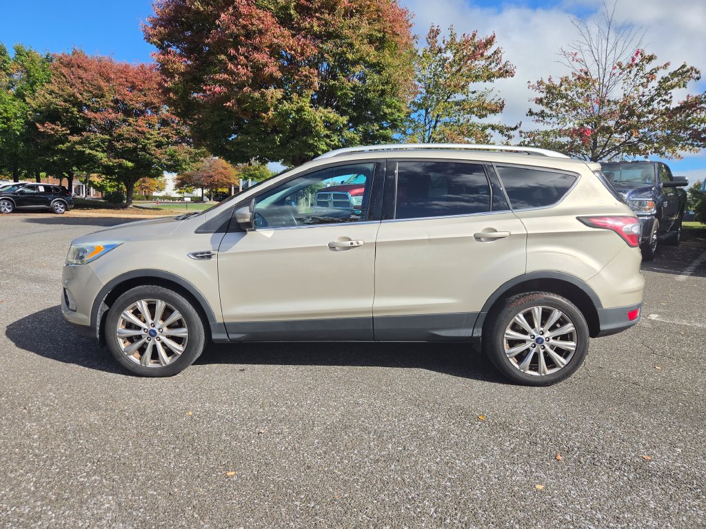Used 2017 Ford Escape Titanium AWD/4WD image 4