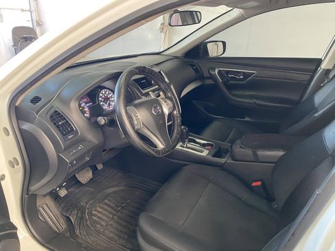 Used 2017 Nissan Altima 2.5 SR w/ Midnight Edition Package image 18