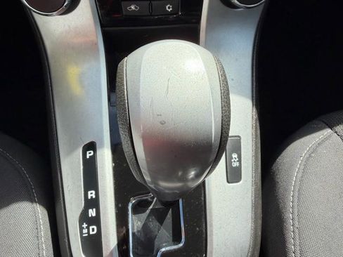 Used 2016 Chevrolet Cruze LT w/ Sun And Sound Package image 17