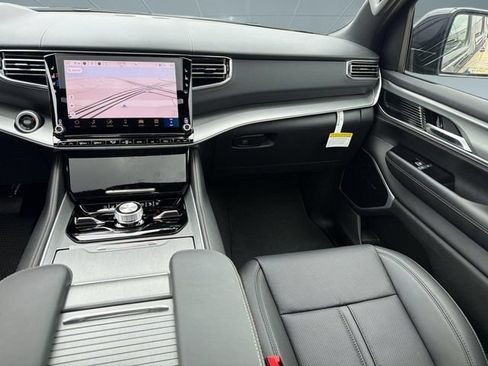 New 2026 Jeep Grand Wagoneer Limited AWD/4WD image 30