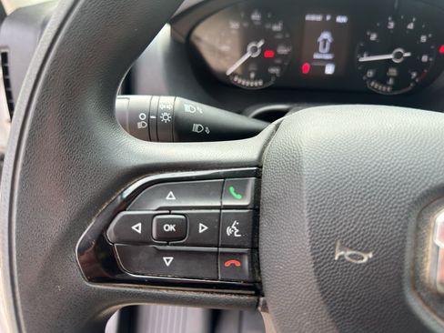 Used 2025 RAM ProMaster 2500 w/ Convenience Group FWD image 22