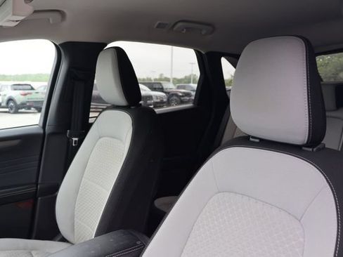 Used 2023 Ford Escape Active AWD/4WD image 8