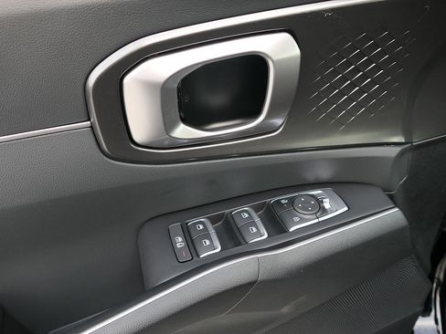 New 2026 Kia Sorento S FWD image 13