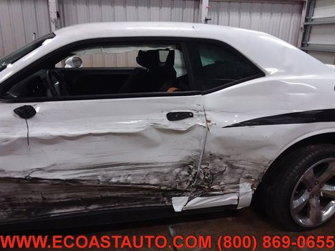 Used 2011 Dodge Challenger R/T image 15