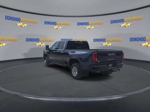 Used 2022 GMC Sierra 3500 Denali w/ Denali Ultimate Package AWD/4WD image 10