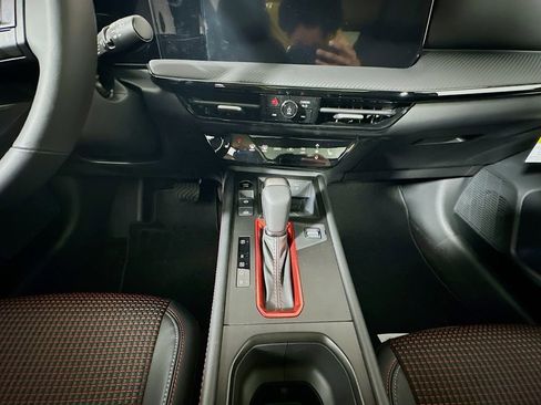 New 2026 Nissan Kicks SR w/ SR Premium Package image 18