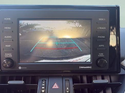 Used 2021 Toyota RAV4 XLE Premium FWD image 18