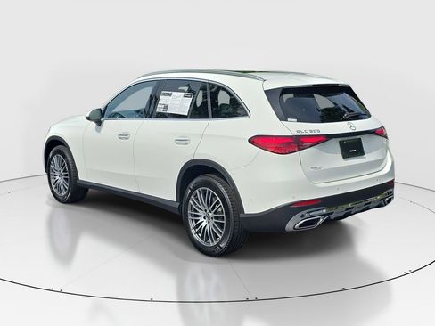 Used 2025 Mercedes-Benz GLC 300 image 7