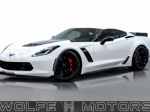 Used 2017 Chevrolet Corvette Z06 image 1