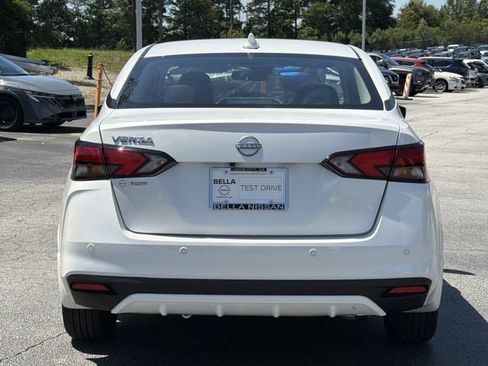 Certified 2025 Nissan Versa SV w/ Trunk Package FWD image 4