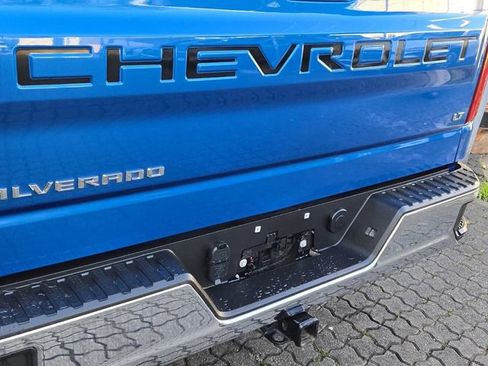 Used 2023 Chevrolet Silverado 1500 LT w/ Protection Package image 9