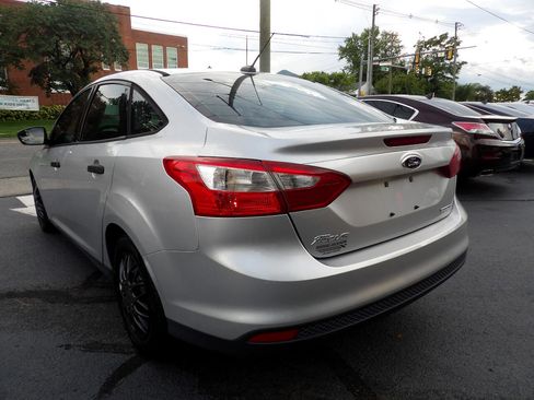 Used 2014 Ford Focus S image 3