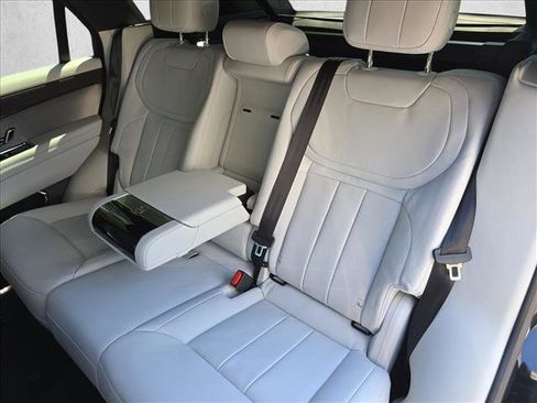 Used 2023 Land Rover Range Rover Sport SE AWD/4WD image 14