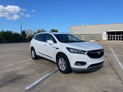 Used 2020 Buick Enclave Essence w/ Sound and Sites Package FWD image 3