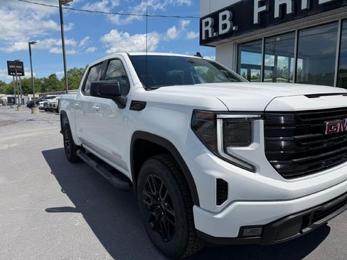 New 2026 GMC Sierra 1500 Elevation w/ Elevation Select Package AWD/4WD image 4