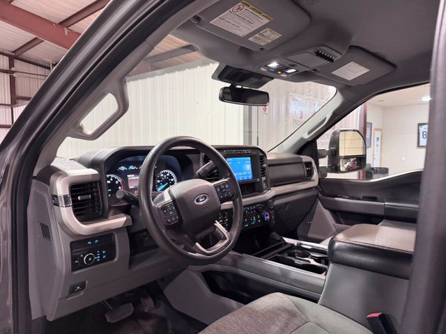 Used 2023 Ford F250 XLT w/ FX4 Off-Road Package AWD/4WD image 9