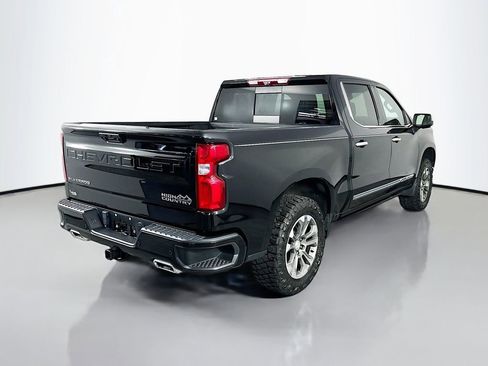 Used 2023 Chevrolet Silverado 1500 High Country w/ Technology Package AWD/4WD image 7