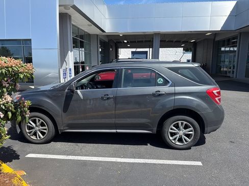 Used 2017 Chevrolet Equinox LS AWD/4WD image 16