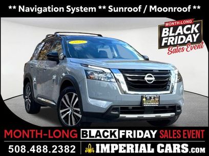 Used 2025 Nissan Pathfinder Platinum w/ Cargo Package