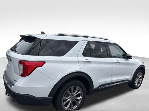 Used 2022 Ford Explorer Limited image 12
