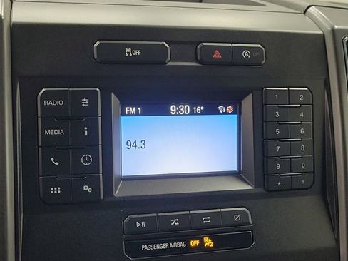 Used 2018 Ford F150 XLT AWD/4WD image 27