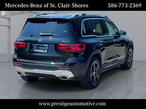 Used 2026 Mercedes-Benz GLB 250 4MATIC image 6