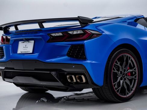 Used 2025 Chevrolet Corvette Stingray Premium Cpe w/ Z51 Performance Package RWD image 13