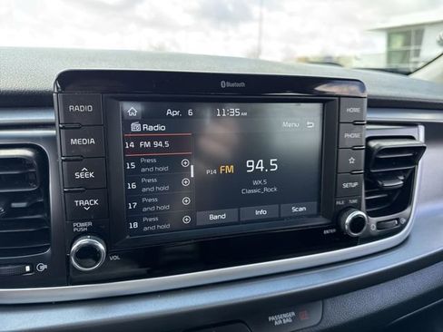 Used 2019 Kia Rio S FWD image 13